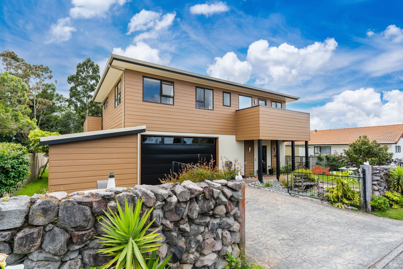 Hassle Free Living - That's The Heart Of It! 