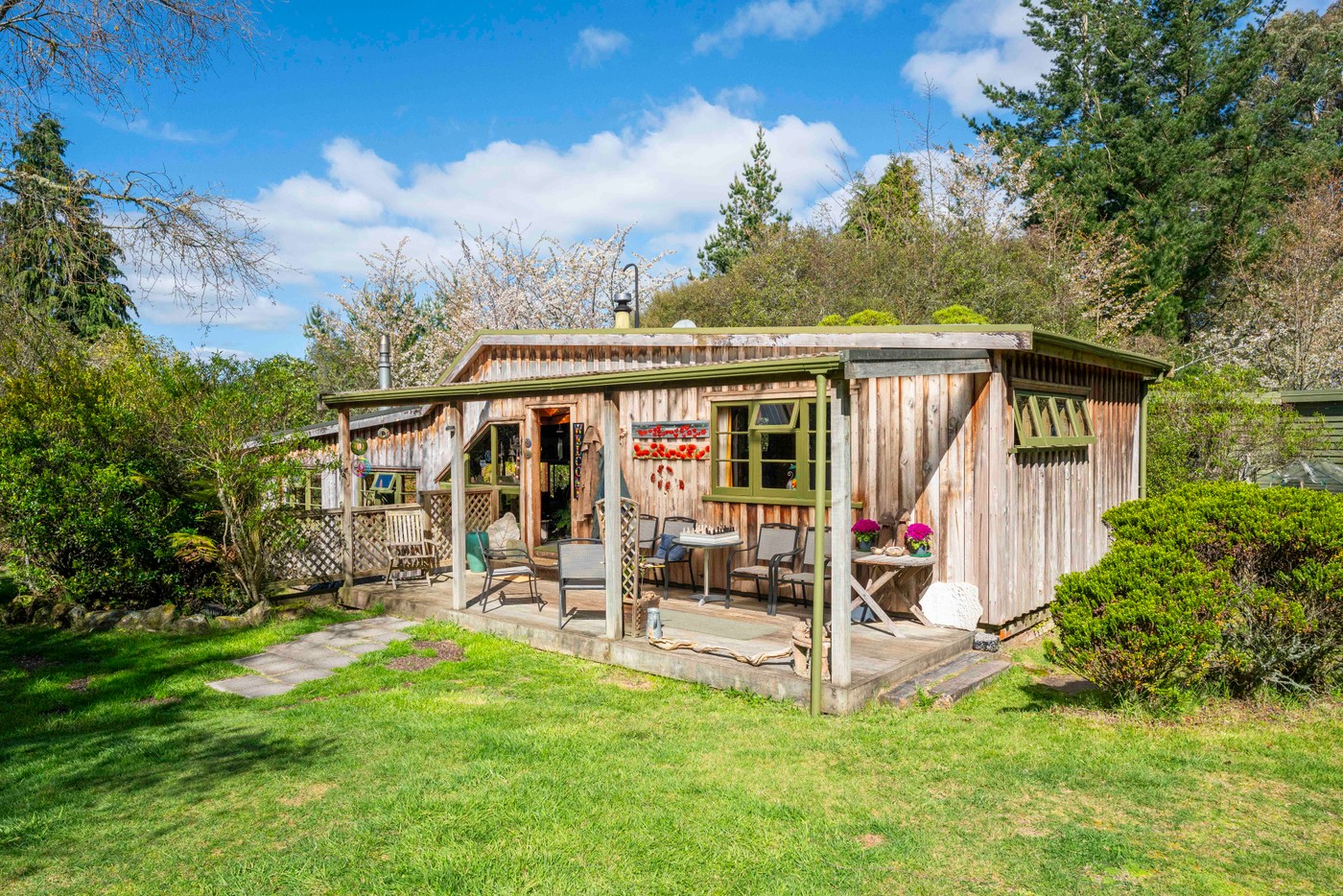 Off-grid Dream – Hidden Haven
